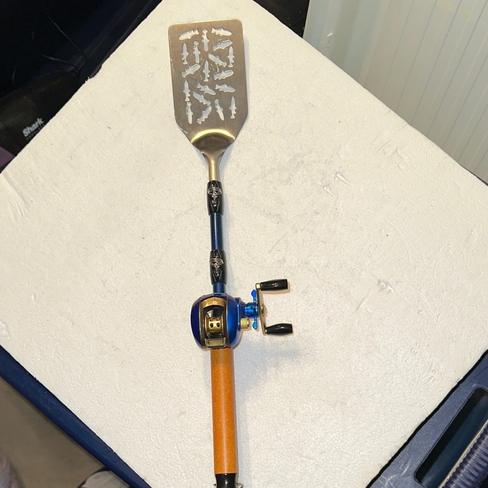 GEI Bait Casting Fishing Pole Barbecue Spatula